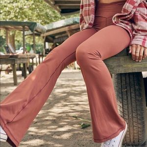 Aerie Crossover Flare leggings
